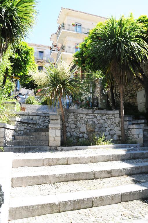 טאורמינה B&B Teatro Greco 39 מראה חיצוני תמונה
