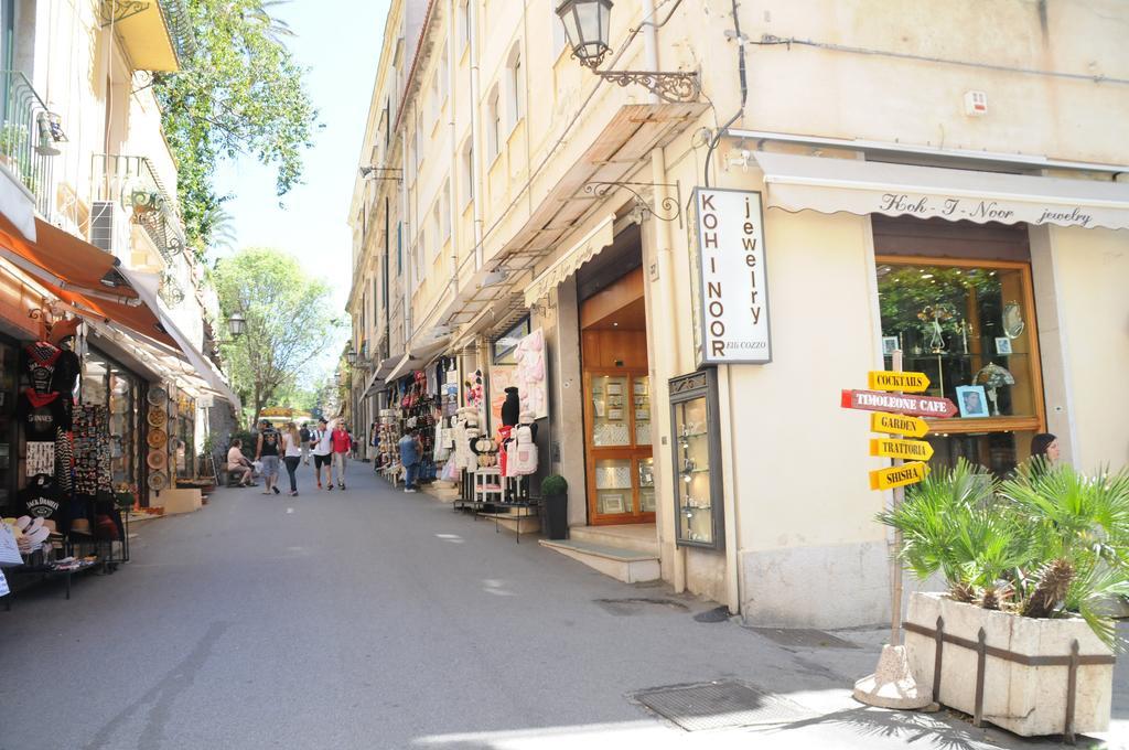טאורמינה B&B Teatro Greco 39 מראה חיצוני תמונה