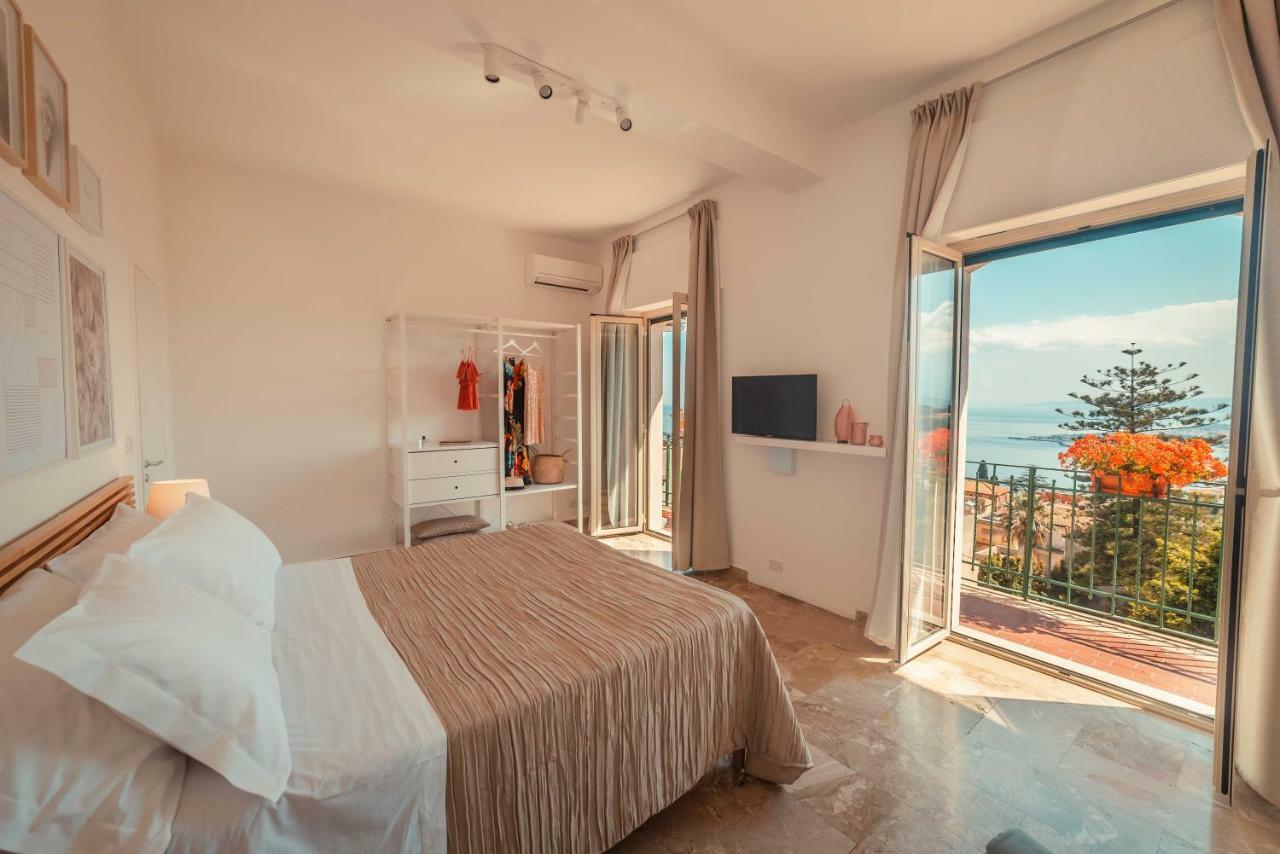 טאורמינה B&B Teatro Greco 39 מראה חיצוני תמונה